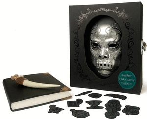 HARRY POTTER DARK ARTS COLLECTIBLE SET