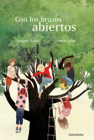 CON LOS BRAZOS ABIERTOS