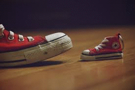 LOS QUE TIENEN TENIS NO ENTRAN